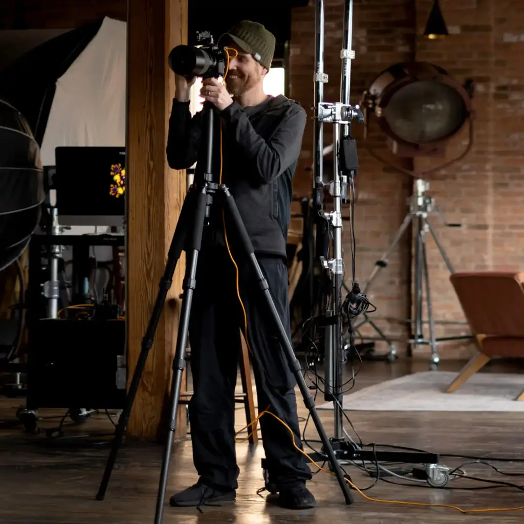 Professional headshot photographer Michael Schacht at work