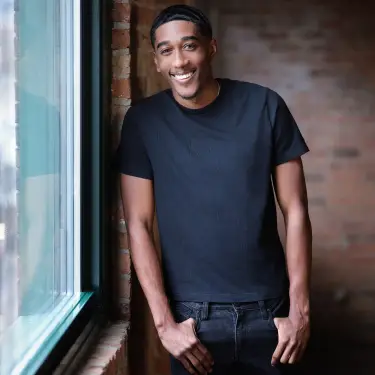 Professional headshot by Chicago headshot photographer Michael Schacht - Portrait 0003