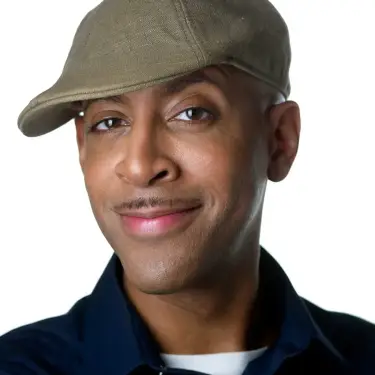 Professional headshot by Chicago headshot photographer Michael Schacht - Portrait 0060