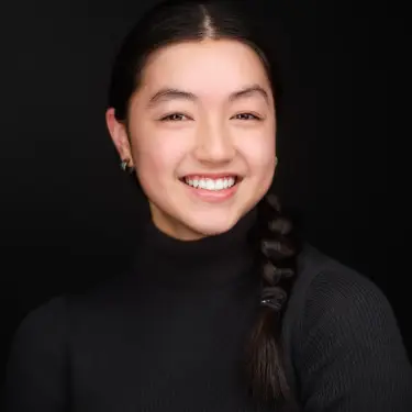 Professional headshot by Chicago headshot photographer Michael Schacht - Portrait 0074